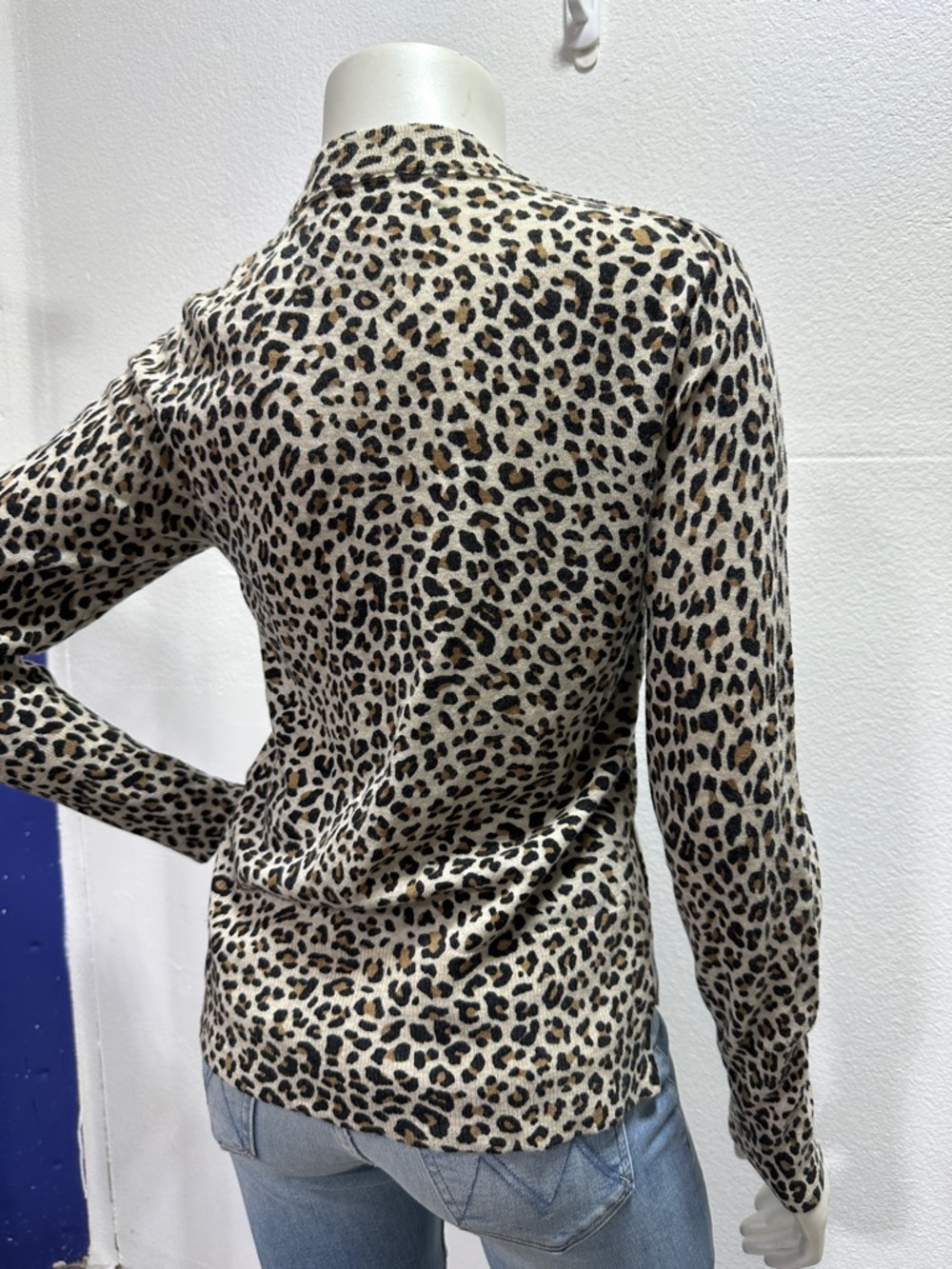 ZADIG&VOLTAIRE 
Lirius Cashmere Leopard-Print Sweater - Picture 9 of 13